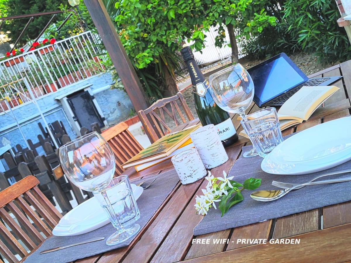 Appartamento Con Giardino A Pochi Minuti Dal Mare - #Essenzedimaresanremo Exterior photo